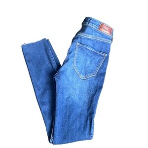 Hollister High-Rise Crop Super Skinny Classic Stretch Distressed Ripped Jeans